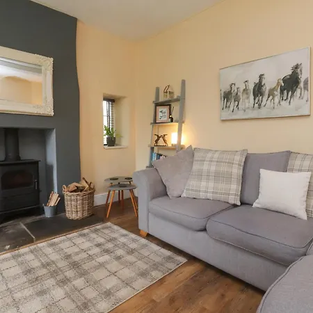 Glebe * سكيبتون